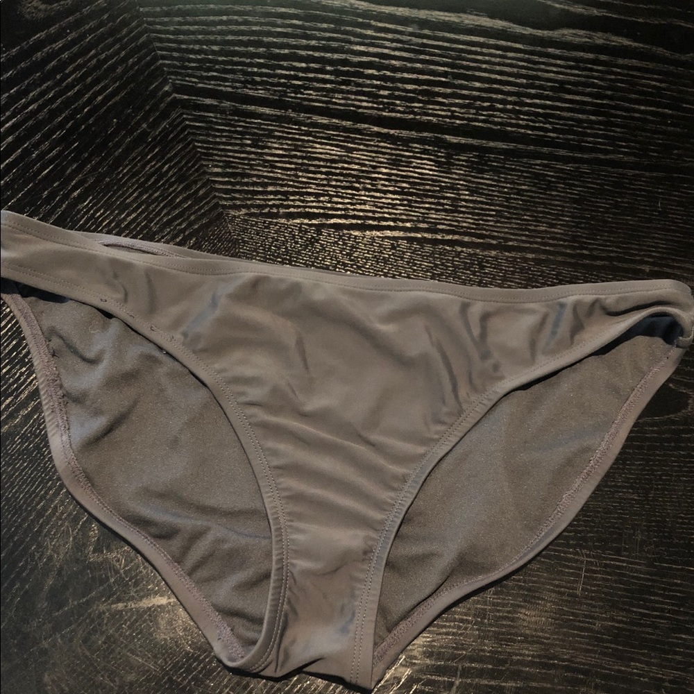 Converse bikini bottom, large